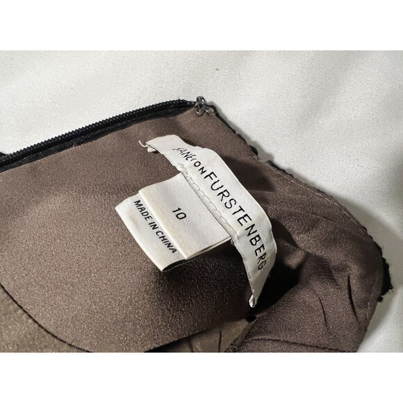 Diane von Furstenberg Black Delian Pebble Lace Peplum Dress Size 10 Part time - Picture 3 of 14